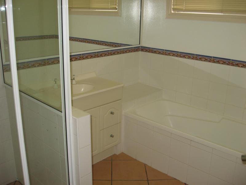 36 Eureka Crescent, Kirwan QLD 4817