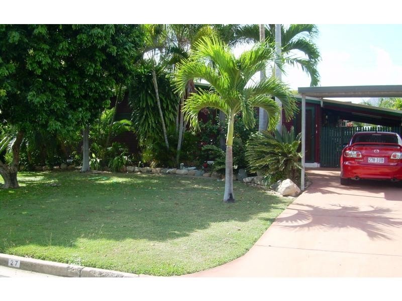 27 Marlynda Avenue, Cranbrook QLD 4814