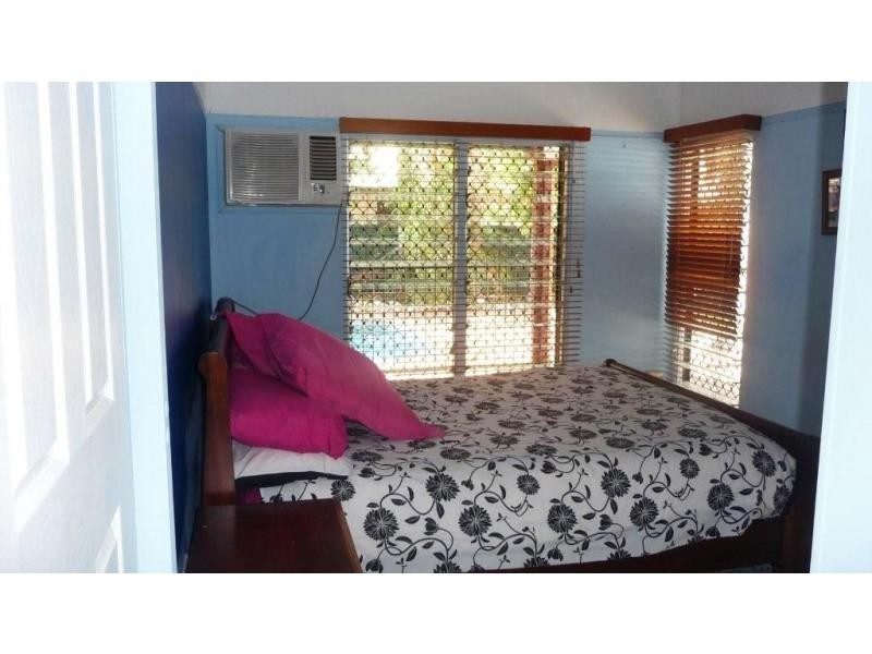 27 Marlynda Avenue, Cranbrook QLD 4814