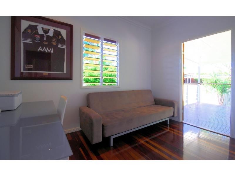 4 Suttor Street, Townsville City QLD 4810