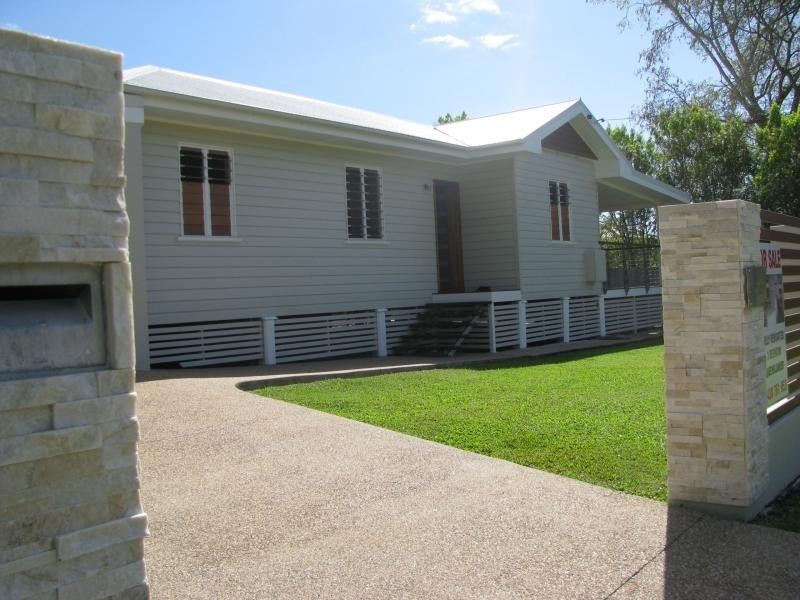 4 Suttor Street, Townsville City QLD 4810