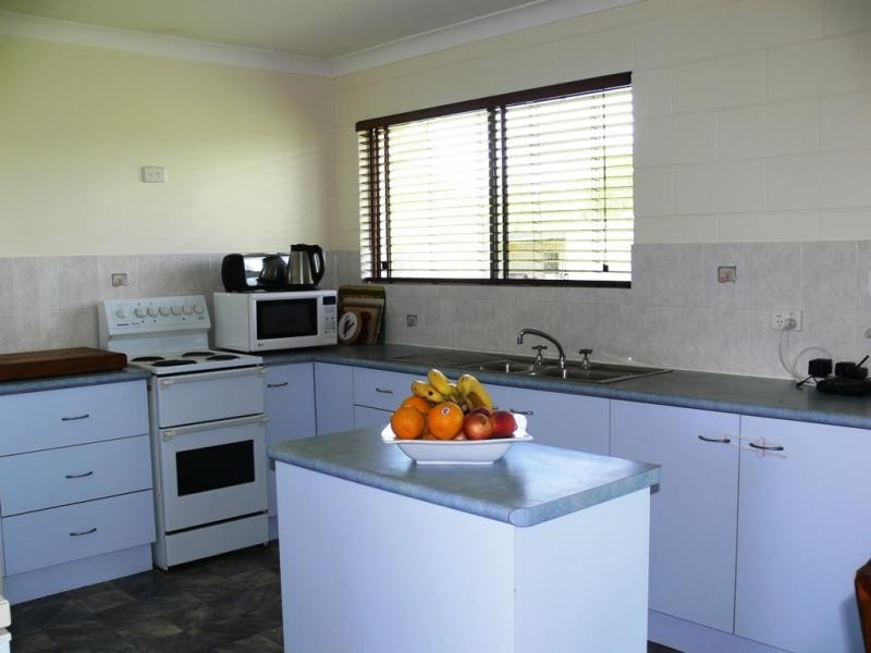 11 Blue Mountain Drive, Bluewater QLD 4818