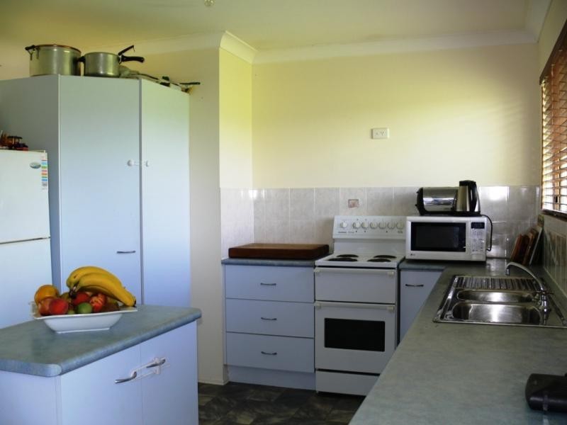 11 Blue Mountain Drive, Bluewater QLD 4818