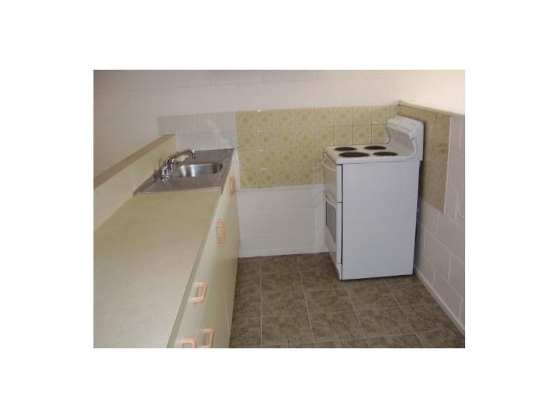 1/23 Carmody Street, Hermit Park QLD 4812