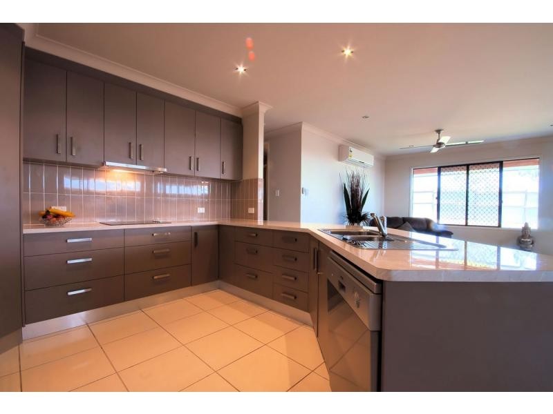 1 Dugong Circuit, Bushland Beach QLD 4818