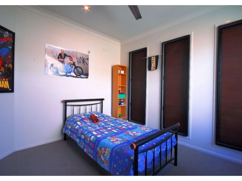 1 Dugong Circuit, Bushland Beach QLD 4818