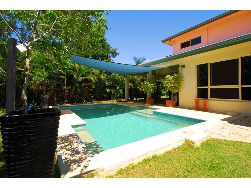 12 Mahogany Court, Bushland Beach QLD 4818