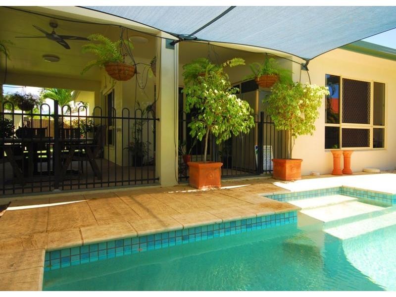 12 Mahogany Court, Bushland Beach QLD 4818