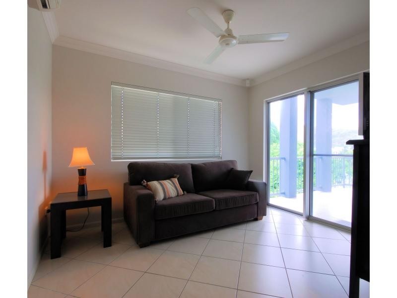 4/120 The Strand, North Ward QLD 4810