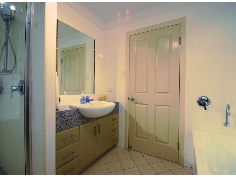 4/120 The Strand, North Ward QLD 4810