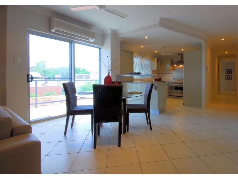 4/120 The Strand, North Ward QLD 4810