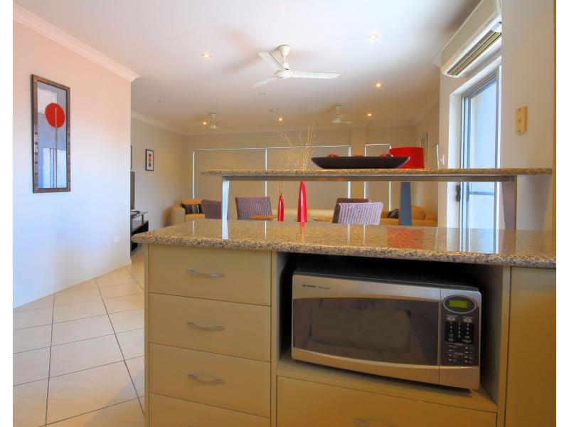 4/120 The Strand, North Ward QLD 4810