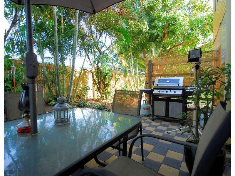 34 Albury Street, Pimlico QLD 4812