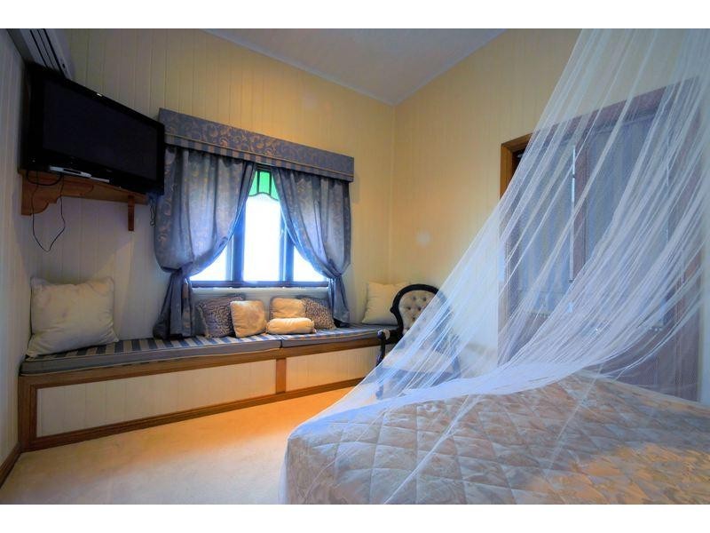 34 Albury Street, Pimlico QLD 4812