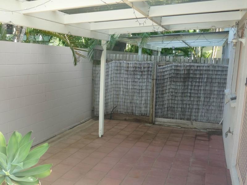 6/131 Eyre Street, North Ward QLD 4810