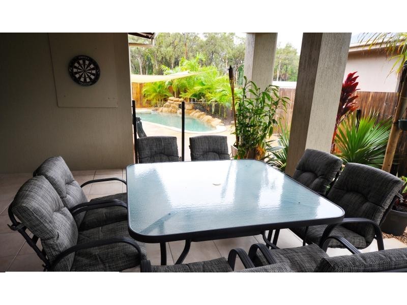 19 Daintree Drive, Bushland Beach QLD 4818