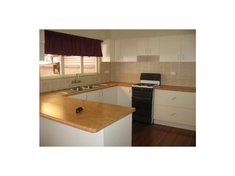 48 Albany Street, Hyde Park QLD 4812