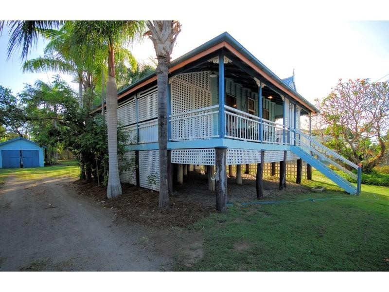 16 Clarendon Street, Hyde Park QLD 4812