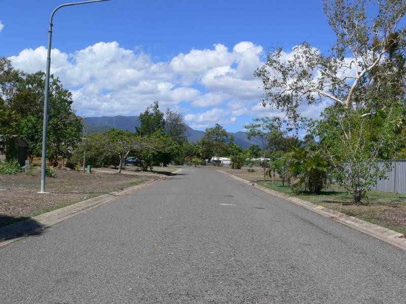 15 Howitson Drive, Mystic Sands, Balgal Beach QLD 4816