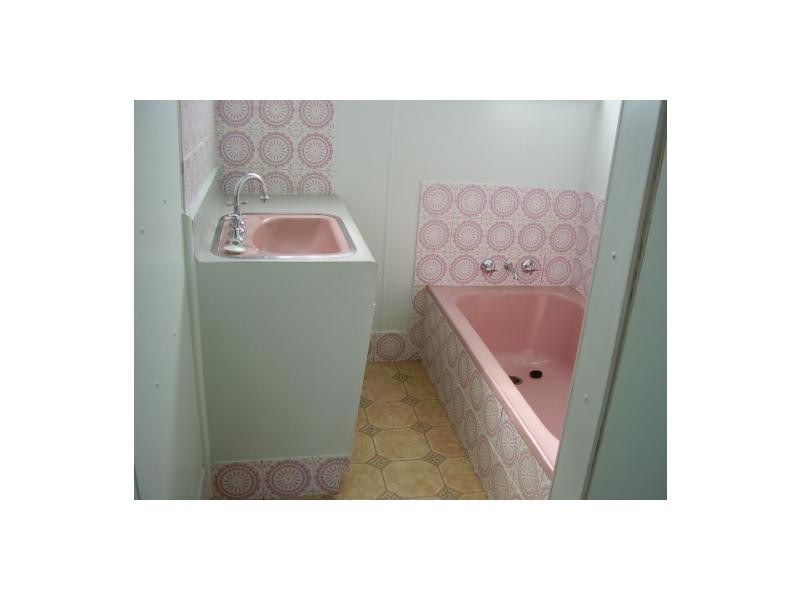 51 Lowth Street, Rosslea QLD 4812