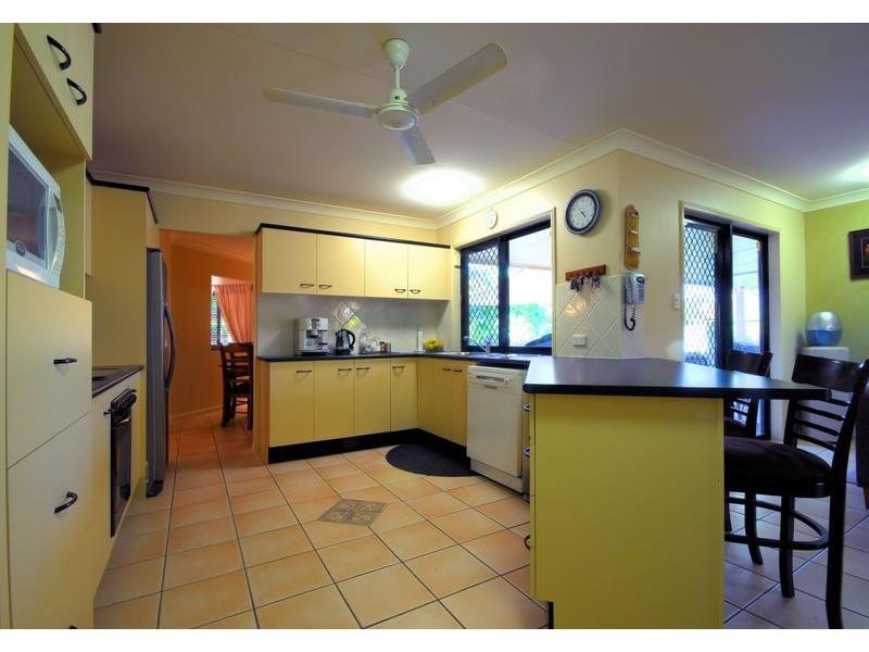 6 Astill Street, Cranbrook QLD 4814