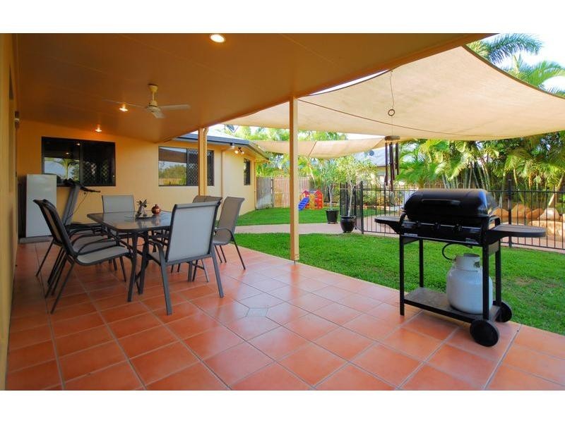 6 Astill Street, Cranbrook QLD 4814