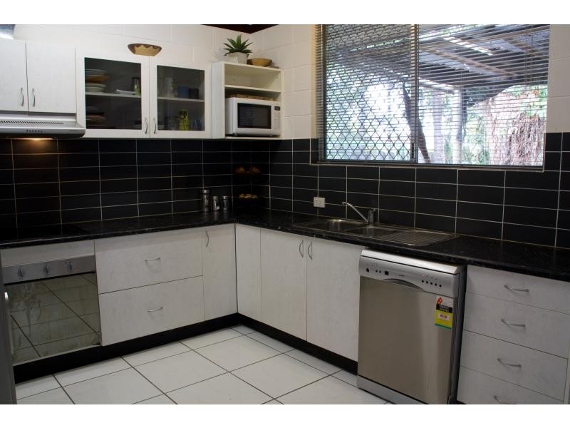 11 Wooral Street, Cranbrook QLD 4814