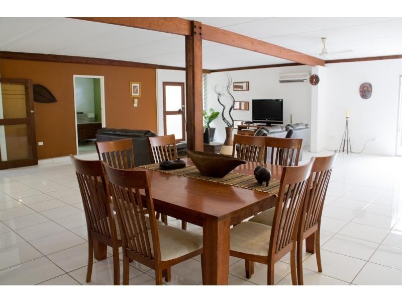 11 Wooral Street, Cranbrook QLD 4814