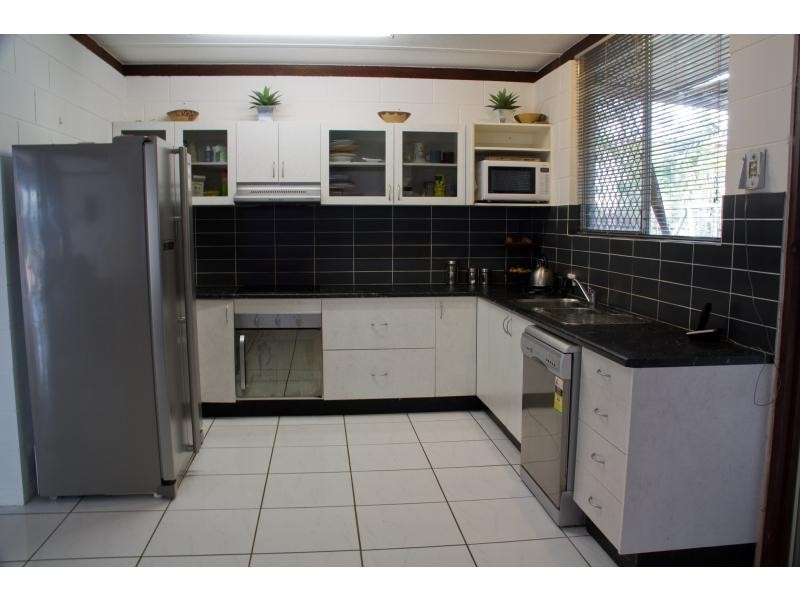 11 Wooral Street, Cranbrook QLD 4814