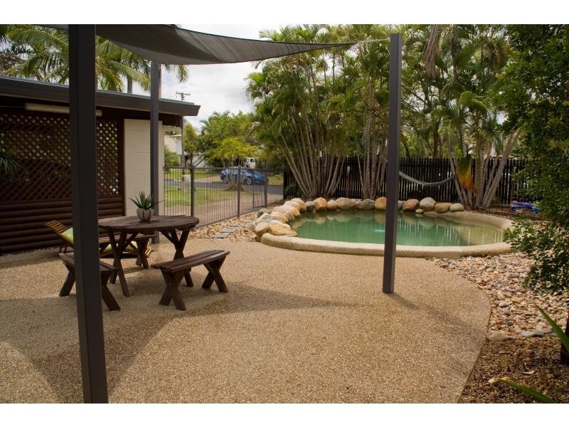 11 Wooral Street, Cranbrook QLD 4814