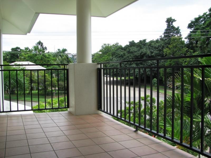 12/9 Gregory Street, North Ward QLD 4810