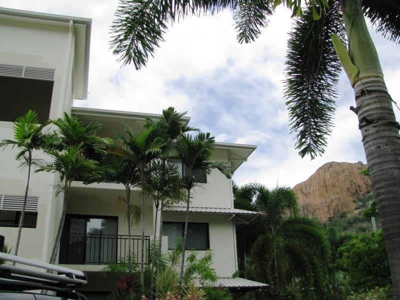 12/9 Gregory Street, North Ward QLD 4810