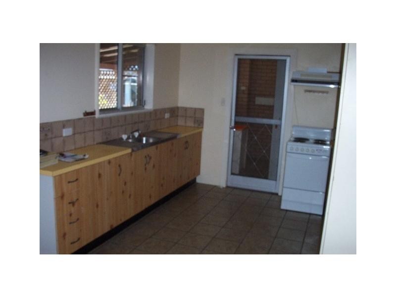 74 Wattle Street, Kirwan QLD 4817