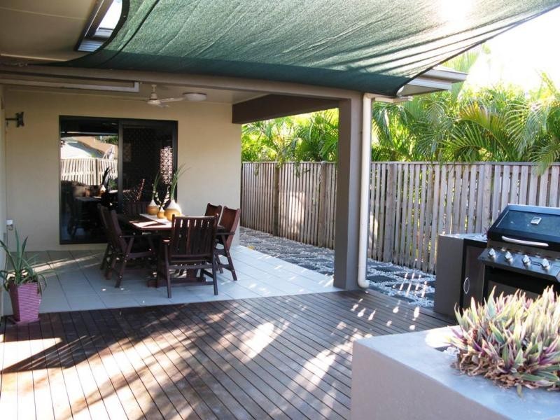 9 Bronte Court, Bushland Beach QLD 4818