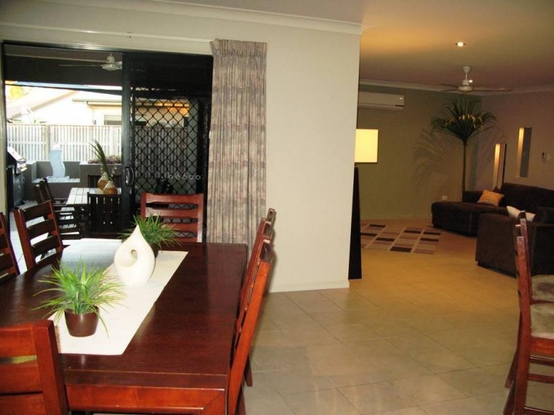 9 Bronte Court, Bushland Beach QLD 4818