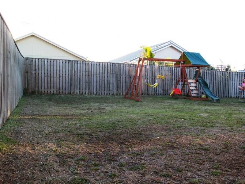 9 Bronte Court, Bushland Beach QLD 4818