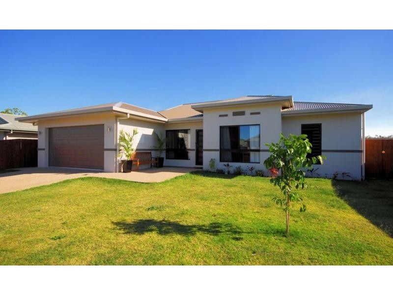 129 Daintree Drive, Bushland Beach QLD 4818