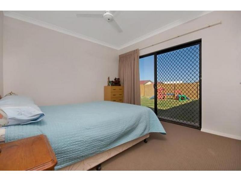 129 Daintree Drive, Bushland Beach QLD 4818