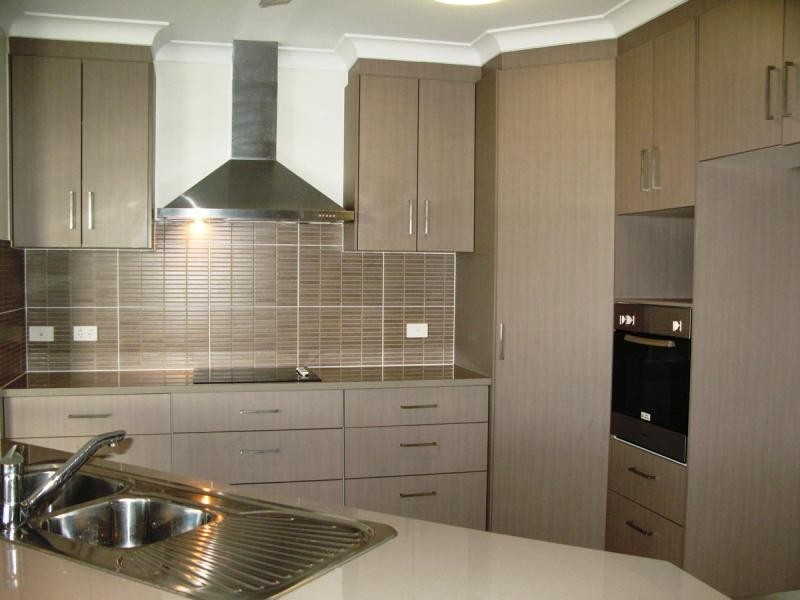 53 Hillock Street, Bushland Beach QLD 4818