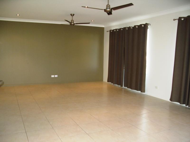 53 Hillock Street, Bushland Beach QLD 4818