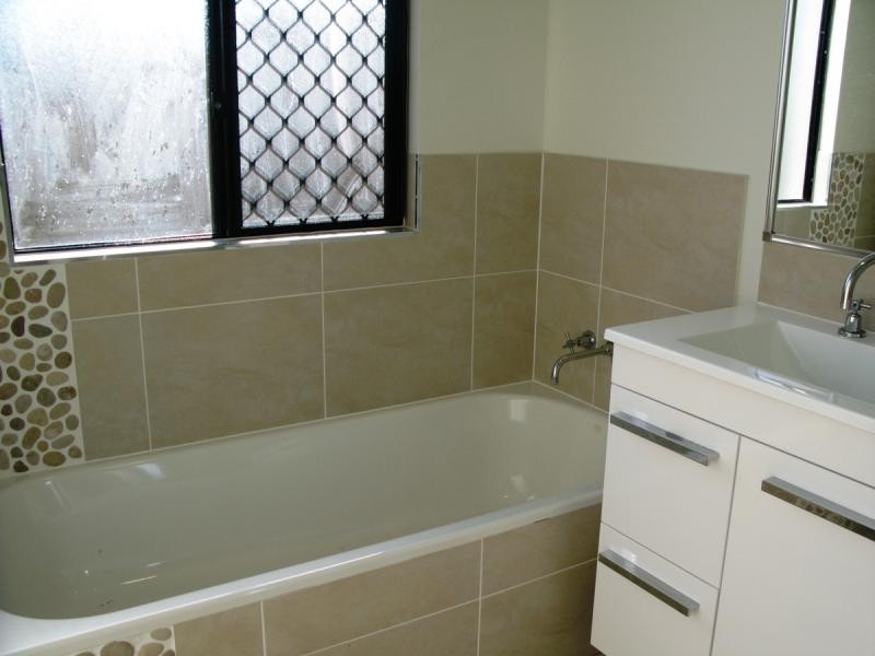 53 Hillock Street, Bushland Beach QLD 4818