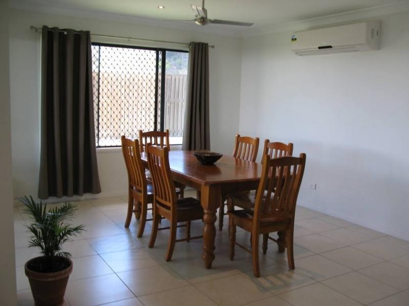 53 Hillock Street, Bushland Beach QLD 4818