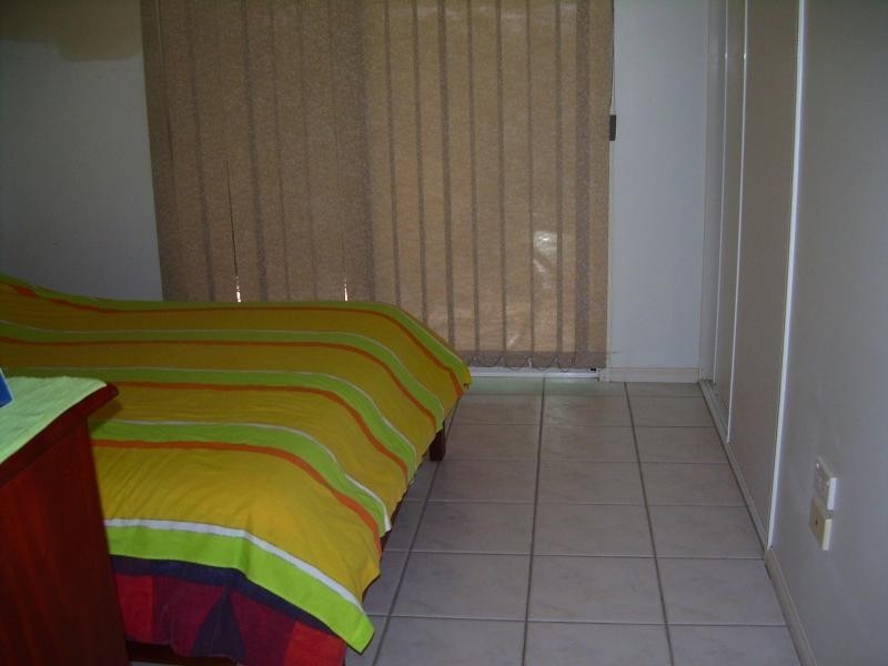 2/30 McLachlan Street, Currajong QLD 4812