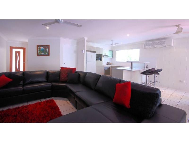 4 EBONY Court, Bushland Beach QLD 4818