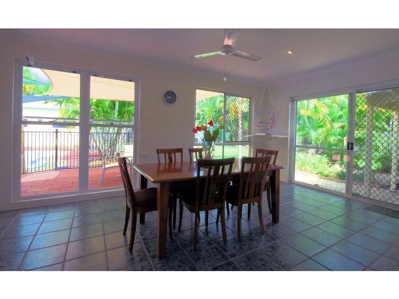 4 EBONY Court, Bushland Beach QLD 4818