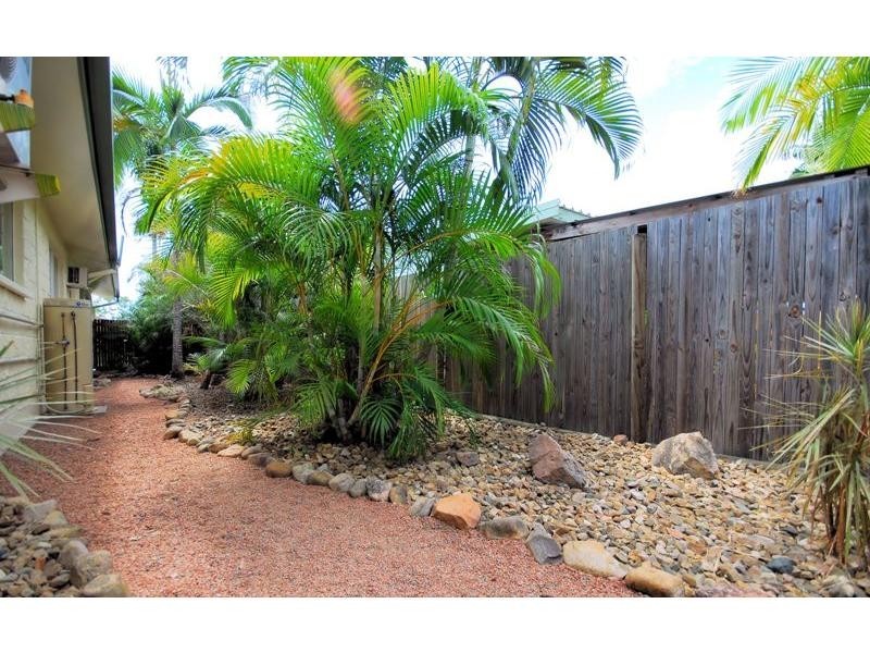 4 EBONY Court, Bushland Beach QLD 4818