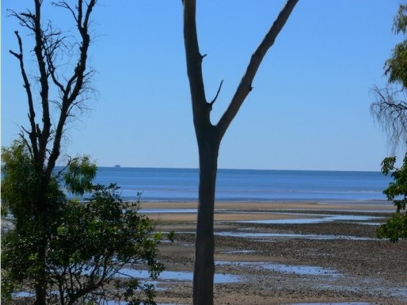 61 The Esplanade, Toolakea QLD 4818