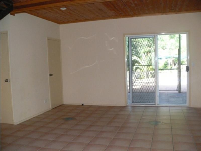 61 The Esplanade, Toolakea QLD 4818
