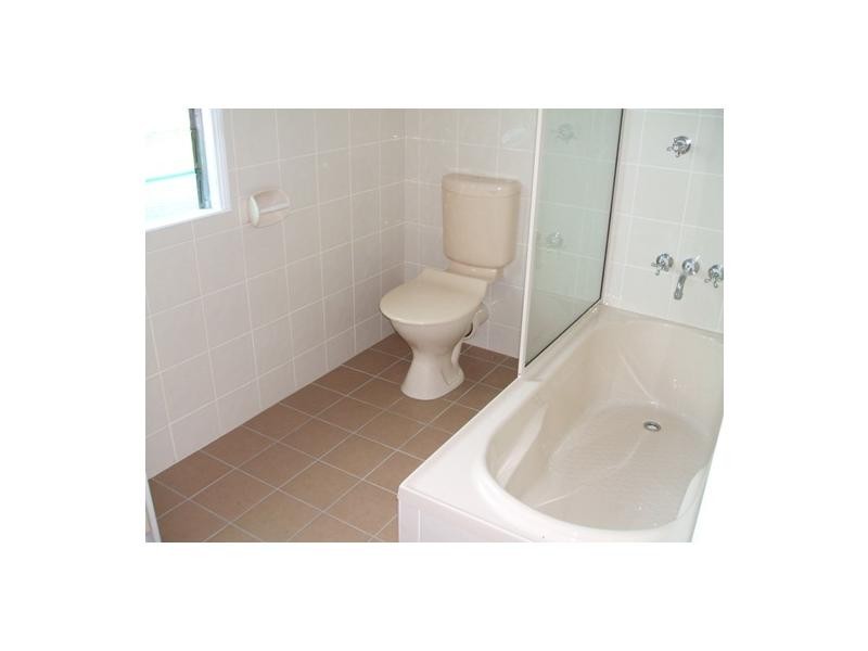 72 Ahearne Street, Hermit Park QLD 4812