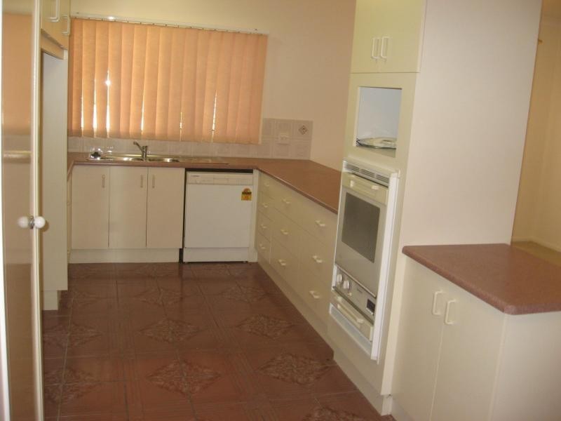 50 Colchester Crescent, Kirwan QLD 4817